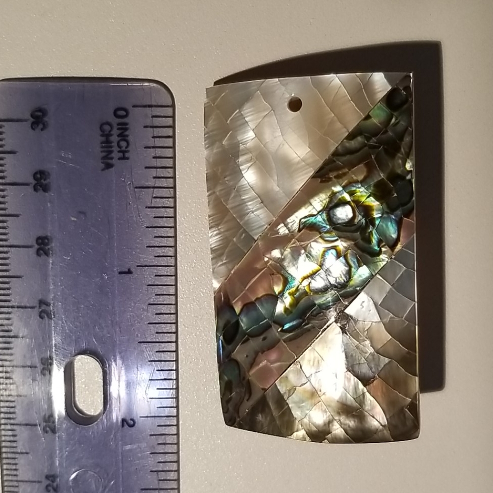 Mother of Pearl Pins/Pendants Pair - Picture 4 of 4